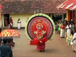 വടക്കേ മലബാറില്‍ തെയ്യക്കാലത്തിന് തുടക്കം