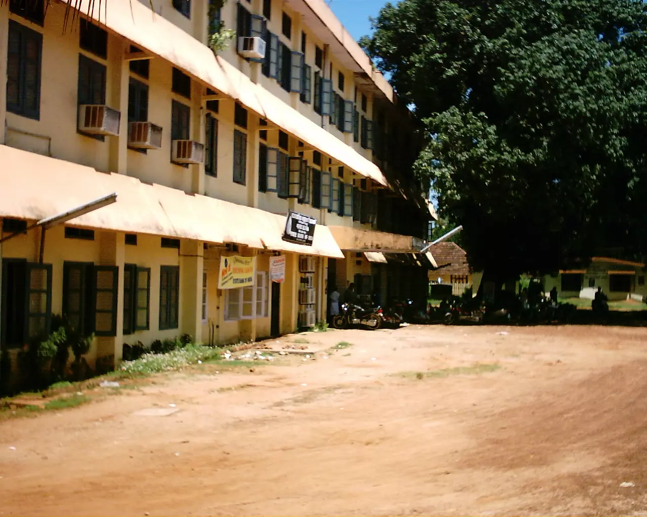 ആലപ്പുഴ കലക്ട്രേറ്റ് പരിസരത്തെ 20 സെന്റ് സ്ഥലം ജപ്തിചെയ്തു ആലപ്പുഴ കലക്ട്രേറ്റ് പരിസരത്തെ 20 സെന്റ് സ്ഥലം ജപ്തിചെയ്തു