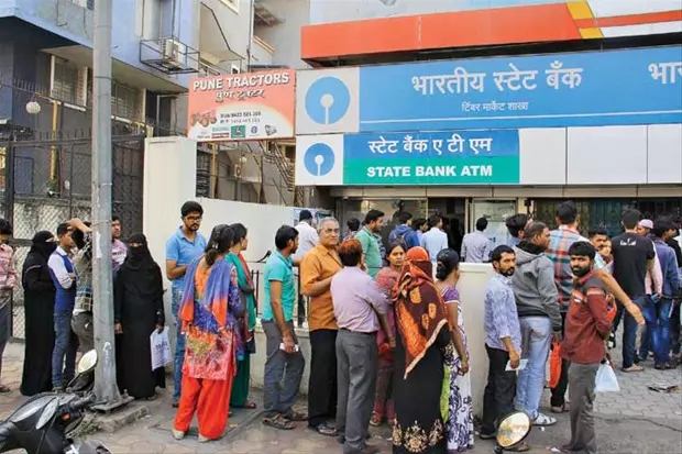 നോട്ട് നിരോധത്തില്‍ സ്തംഭിച്ച് രാജ്യം