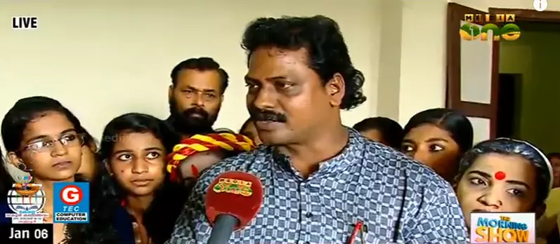 തിരശ്ശീലയ്ക്ക് പിറകിലെ ആശാന് തിരശ്ശീലയ്ക്ക് പിറകിലെ ആശാന്