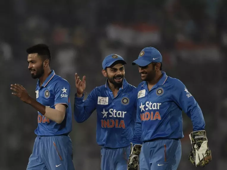 ധോണി ക്രിക്കറ്റില് നിന്ന് വിരമിച്ചിരുന്നെങ്കില് വീടിനു മുന്നില് ധര്ണ നടത്തുമായിരുന്നുവെന്ന് ഗവാസ്കര് ധോണി ക്രിക്കറ്റില് നിന്ന് വിരമിച്ചിരുന്നെങ്കില് വീടിനു മുന്നില് ധര്ണ നടത്തുമായിരുന്നുവെന്ന് ഗവാസ്കര്