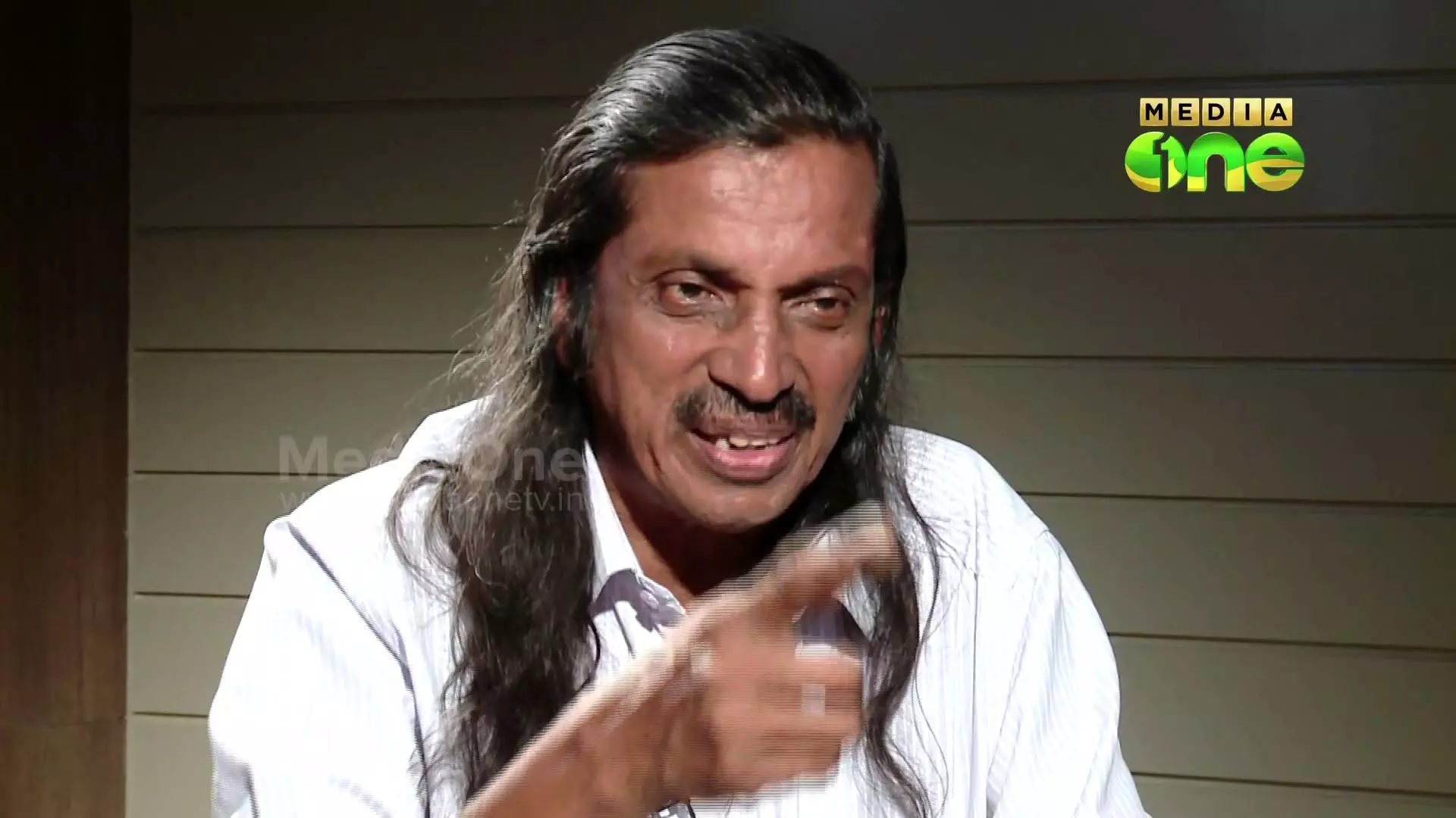 ലോ അക്കാദമി ഭൂമി വിഷയത്തില് മുഖ്യമന്ത്രിയെ തള്ളി സിപിഐ ലോ അക്കാദമി ഭൂമി വിഷയത്തില് മുഖ്യമന്ത്രിയെ തള്ളി സിപിഐ