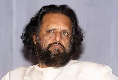 കമലിനും എം ടിക്കും കൈതപ്രത്തിന്റെ പിന്തുണ കമലിനും എം ടിക്കും കൈതപ്രത്തിന്റെ പിന്തുണ