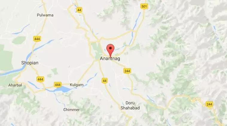 കശ്മീരില് മൂന്നു ഭീകരരെ വധിച്ചു കശ്മീരില് മൂന്നു ഭീകരരെ വധിച്ചു