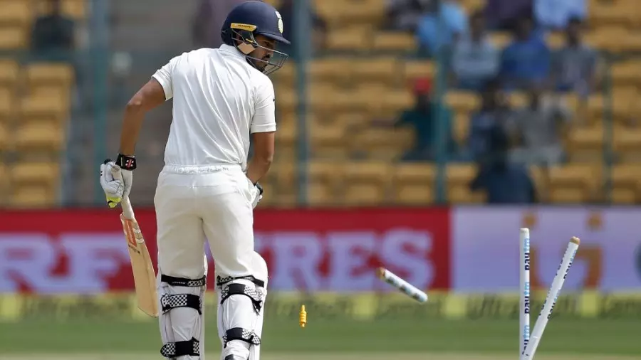 ഒന്പത് പന്തുകള്‍.. നാല് വിക്കറ്റ് ... ഇന്ത്യ തകര്‍ന്ന വിധം