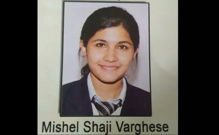 മിഷേലിന്റെ ഫോണും ബാഗും കണ്ടെത്താന് തിരച്ചില് മിഷേലിന്റെ ഫോണും ബാഗും കണ്ടെത്താന് തിരച്ചില്