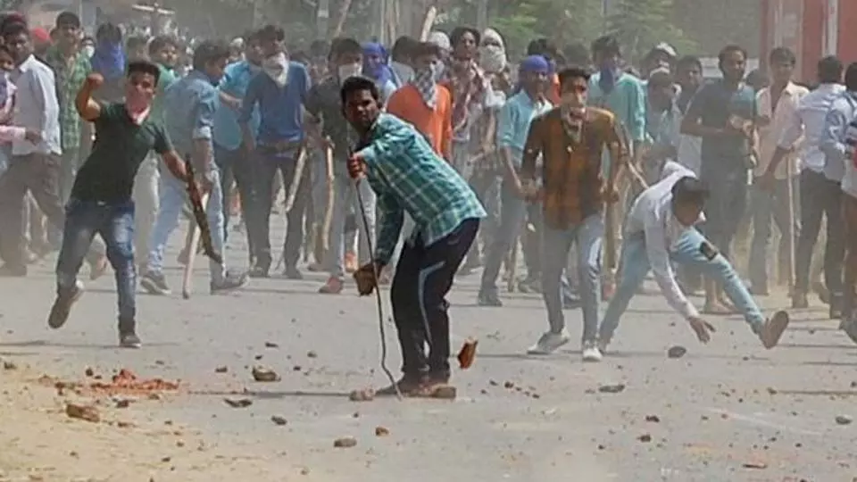 ശഹരണ് പൂരിലെ ദലിത്-താക്കൂര് സംഘര്ഷം: നിരോധനാജ്ഞ പ്രഖ്യാപിച്ചു ശഹരണ് പൂരിലെ ദലിത്-താക്കൂര് സംഘര്ഷം: നിരോധനാജ്ഞ പ്രഖ്യാപിച്ചു