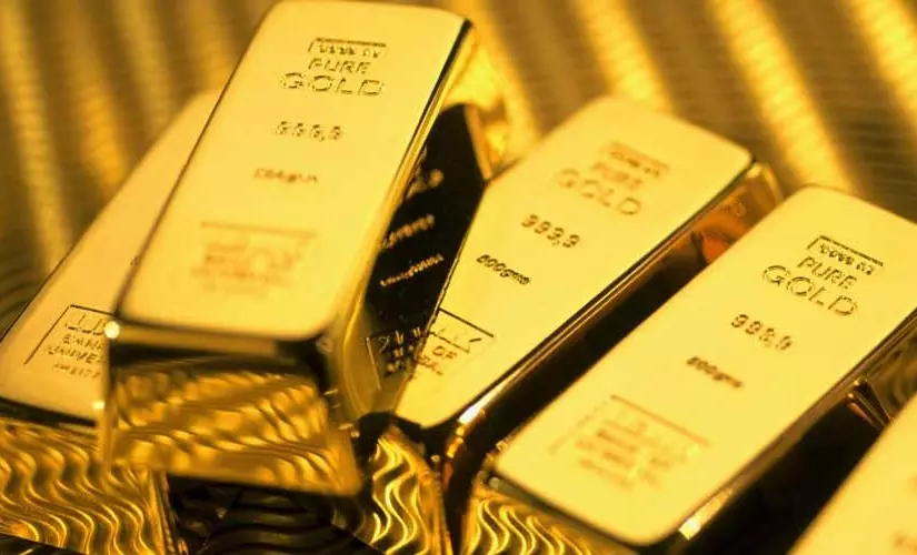 കോഴിക്കോട് രണ്ടര കിലോ സ്വര്ണം പിടികൂടി കോഴിക്കോട് രണ്ടര കിലോ സ്വര്ണം പിടികൂടി