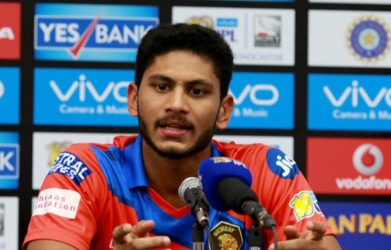 ഗെയിലിനെ വിക്കറ്റിന് മുന്നില്‍ കുരുക്കി തമ്പി വരുന്നു 