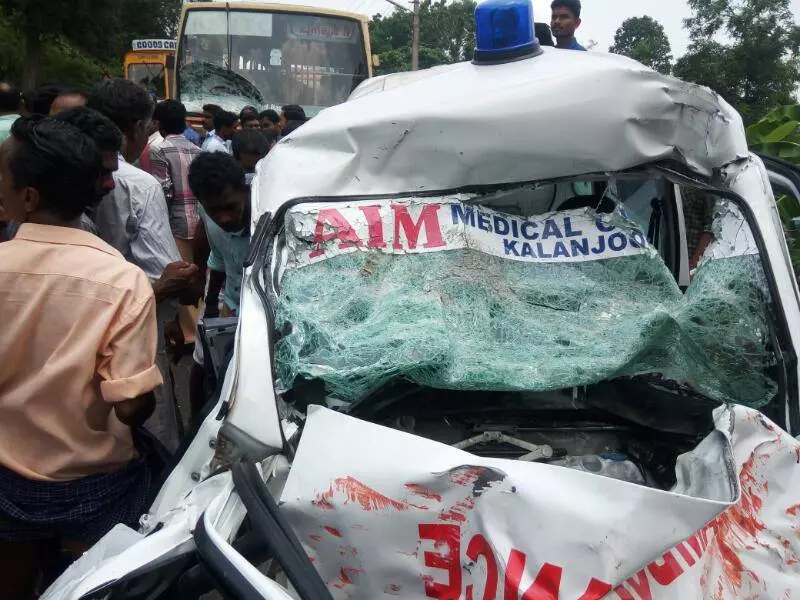 കൊല്ലത്ത് വാഹനാപകടത്തില്‍ മരണം നാലായി