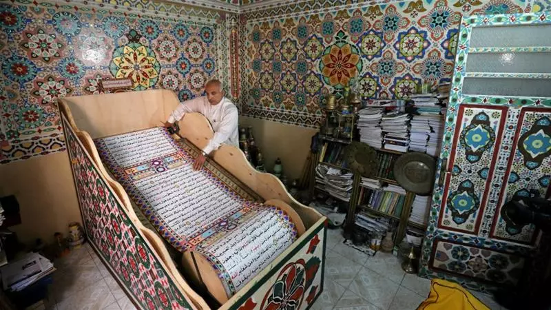 ഖുര്‍ആന്റെ ഏറ്റവും വലിയ കൈയെഴുത്ത് പ്രതി തയ്യാറാക്കി സഅദ് മുഹമ്മദ്; നീളം 700 മീറ്റര്‍