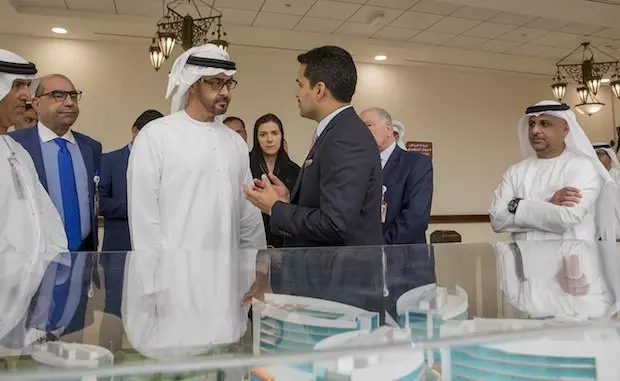 അബൂദബിയിലെ സ്വദേശി പൗരന്മാര് ചികിത്സാ ഫീസിന്റെ 20 % സ്വയം വഹിക്കണമെന്ന നിയമം റദ്ദാക്കി അബൂദബിയിലെ സ്വദേശി പൗരന്മാര് ചികിത്സാ ഫീസിന്റെ 20 % സ്വയം വഹിക്കണമെന്ന നിയമം റദ്ദാക്കി