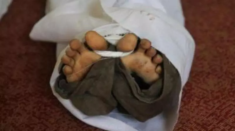 പിതാവിന്റെ മൃതദേഹത്തിനൊപ്പം മകന്‍ കഴിഞ്ഞത് അഞ്ച് ദിവസം