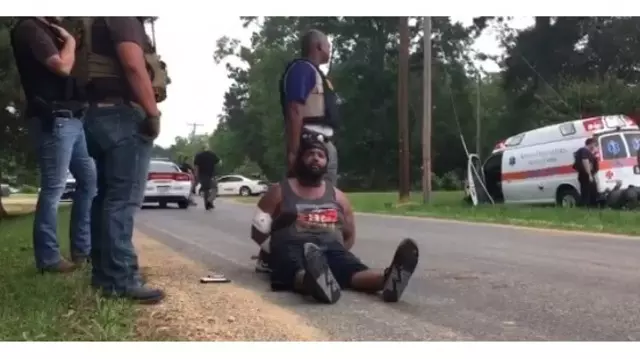 കുടുംബവഴക്ക്; അമേരിക്കയില് എട്ടുപേരെ വെടിവെച്ചുകൊന്ന പ്രതി പിടിയില് കുടുംബവഴക്ക്; അമേരിക്കയില് എട്ടുപേരെ വെടിവെച്ചുകൊന്ന പ്രതി പിടിയില്