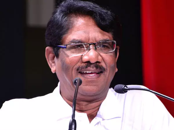 മലയാളത്തില് മികച്ച സിനിമകള് പുറത്തിറങ്ങുന്നില്ലെന്ന് ഭാരതിരാജ മലയാളത്തില് മികച്ച സിനിമകള് പുറത്തിറങ്ങുന്നില്ലെന്ന് ഭാരതിരാജ