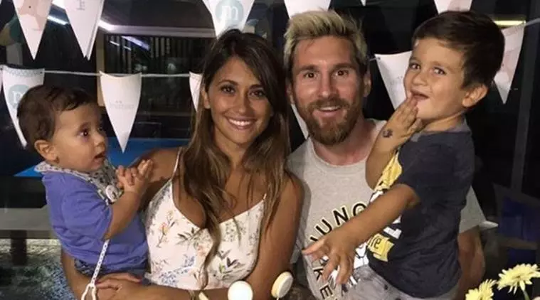 ഫുട്ബോള് രാജകുമാരന് ഇന്ന് മിന്നുകെട്ട് ഫുട്ബോള് രാജകുമാരന് ഇന്ന് മിന്നുകെട്ട്