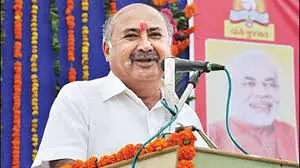 ലൈംഗികാരോപണം: ഗുജറാത്ത് ബിജെപി ഉപാധ്യക്ഷന് എല്ലാ പാര്ട്ടി സ്ഥാനങ്ങളും രാജിവെച്ചു ലൈംഗികാരോപണം: ഗുജറാത്ത് ബിജെപി ഉപാധ്യക്ഷന് എല്ലാ പാര്ട്ടി സ്ഥാനങ്ങളും രാജിവെച്ചു