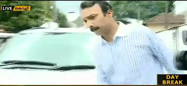 നടിയെ ആക്രമിച്ച കേസില്‍ അഡ്വ പ്രതീക്ഷ ചാക്കോയെ അറസ്റ്റ് ചെയ്ത് വിട്ടയച്ചു