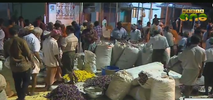 തോവാളയിലും പൂ വില്‍പന തകൃതി