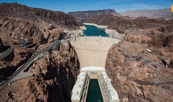 അടിച്ചു ഫിറ്റായി ഹുവര്‍ ഡാം നീന്തിക്കടന്ന ബ്രിട്ടീഷുകാരന്‍ അറസ്റ്റില്‍