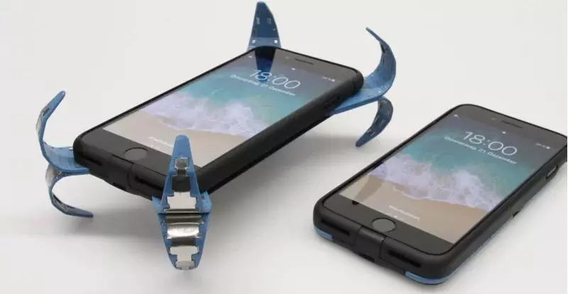 വറൈറ്റി മൊബൈല് എയര്ബാഗ്, ഇനി ഫോണ് നിലത്ത് വീണ് പൊട്ടില്ല വറൈറ്റി മൊബൈല് എയര്ബാഗ്, ഇനി ഫോണ് നിലത്ത് വീണ് പൊട്ടില്ല