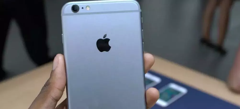 ഇന്ത്യയില് നിര്മ്മിക്കുന്ന ഐഫോണ് സിക്സ് എസ്, വിശേഷങ്ങള് അറിയാം ഇന്ത്യയില് നിര്മ്മിക്കുന്ന ഐഫോണ് സിക്സ് എസ്, വിശേഷങ്ങള് അറിയാം