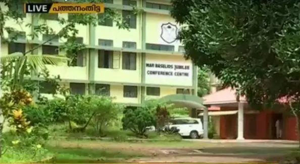 കുമ്പസാര രഹസ്യം പുറത്തുവിടുമെന്ന് ഭീഷണിപ്പെടുത്തി പീഡനം: നാല് വൈദികർക്കെതിരെ കേസെടുത്തു