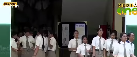 ദുബൈയില്‍ പബ്ലിക് സ്കൂളിലും ഇനി ആണ്‍കുട്ടികളും പെണ്‍കുട്ടികളും ഒരു ക്ലാസില്‍ പഠിക്കും  