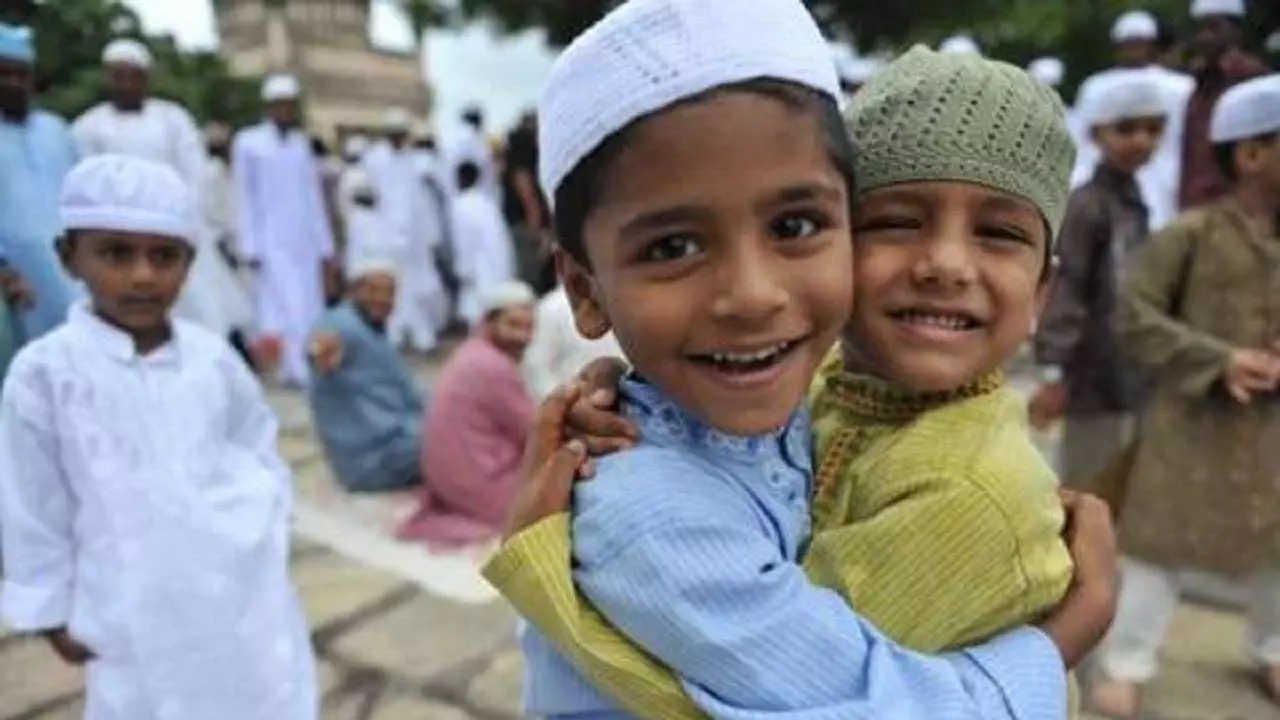 പൊതുസ്ഥലങ്ങളില് ഈദ്ഗാഹില്ല; ബലികര്മവുമായി ബന്ധപ്പെടുന്നവര്ക്ക് കോവിഡ് ടെസ്റ്റ് പൊതുസ്ഥലങ്ങളില് ഈദ്ഗാഹില്ല; ബലികര്മവുമായി ബന്ധപ്പെടുന്നവര്ക്ക് കോവിഡ് ടെസ്റ്റ്