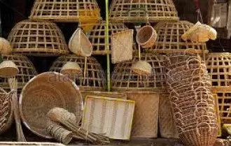 ഈറ്റ കിട്ടാനില്ല: പരമ്പരാഗത തൊഴിലാളികള്‍ ദുരിതത്തില്‍