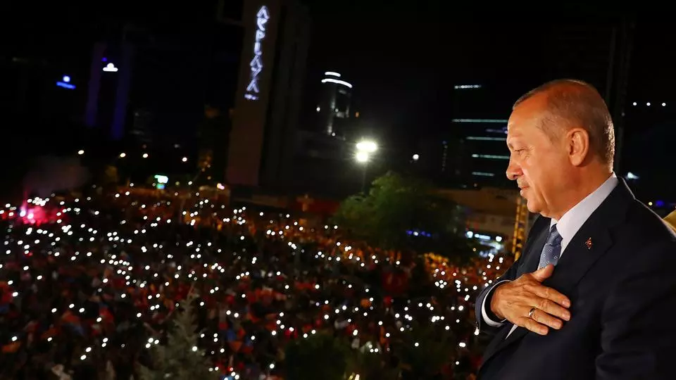 ഉര്ദുഗാന് തുര്ക്കി ജനതയുടെ കയ്യൊപ്പ് ഉര്ദുഗാന് തുര്ക്കി ജനതയുടെ കയ്യൊപ്പ്