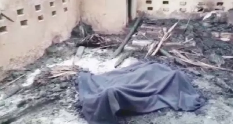 യുപിയില്‍  യുവതിയെ കൂട്ടബലാത്സംഗത്തിനിരയാക്കി ക്ഷേത്രത്തിലിട്ട് തീവെച്ചു കൊന്നു