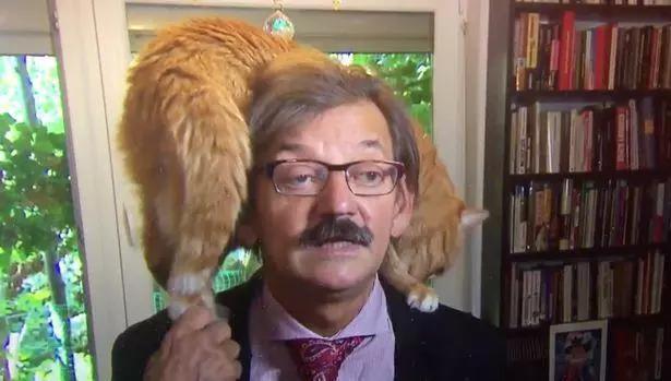 പോളണ്ടിനെകുറിച്ച് ഒരക്ഷരം മിണ്ടരുതെന്ന് അവിടുത്തെ പൂച്ചയ്ക്കുവരെ അറിയാം പോളണ്ടിനെകുറിച്ച് ഒരക്ഷരം മിണ്ടരുതെന്ന് അവിടുത്തെ പൂച്ചയ്ക്കുവരെ അറിയാം