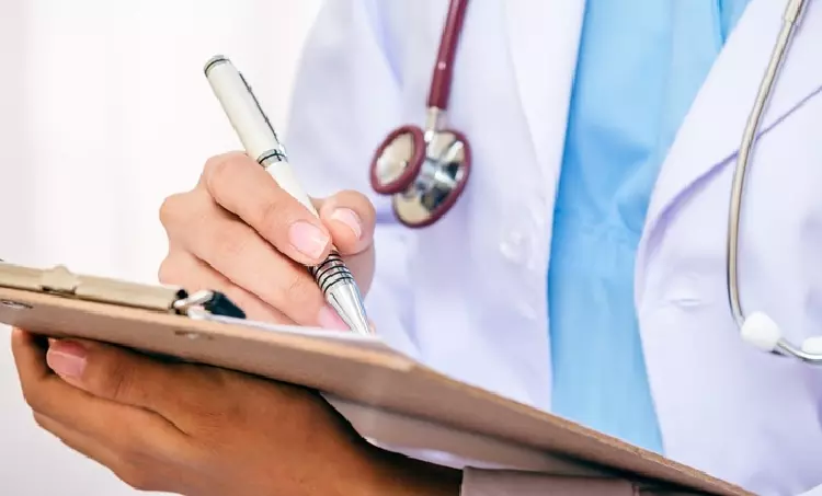 സ്വാശ്രയ മെഡിക്കല്‍ കോളജുകളില്‍ ഒ.ഇ.സി വിദ്യാര്‍ഥികള്‍ക്ക് പ്രവേശനം അനുവദിച്ചു 