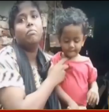 മഴ വീടും കൊണ്ടുപോയി; പിഞ്ചുകുഞ്ഞുങ്ങളുമായി നിസ്സഹായയായി നിജ