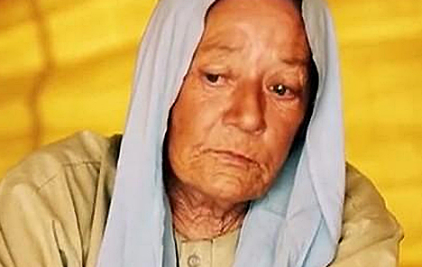 ഭീകരവാദികള്‍ തട്ടിക്കൊണ്ടുപോയ അമ്മയെ തേടി മരുഭൂമിയില്‍ ഒരു മകന്‍