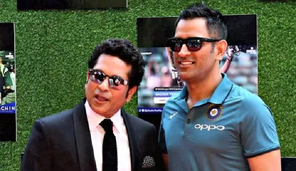 ധോണി വിരമിക്കണോ ? സച്ചിന്റെ മറുപടിയിങ്ങനെ... ധോണി വിരമിക്കണോ ? സച്ചിന്റെ മറുപടിയിങ്ങനെ...