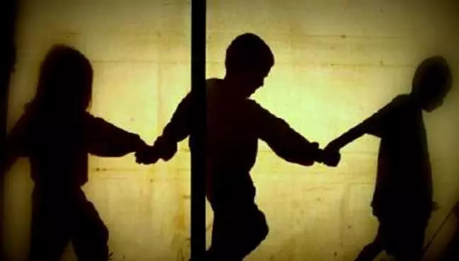 ദമ്മാമില് സ്വദേശി പൌരന്റെ വീട്ടില് താമസിപ്പിച്ച കുട്ടികളെ മോചിപ്പിക്കാന് എംബസി നേതൃത്വത്തില് നീക്കം തുടങ്ങി ദമ്മാമില് സ്വദേശി പൌരന്റെ വീട്ടില് താമസിപ്പിച്ച കുട്ടികളെ മോചിപ്പിക്കാന് എംബസി നേതൃത്വത്തില് നീക്കം തുടങ്ങി