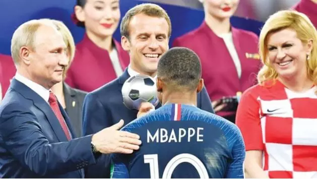 വര്ണവെറിയും വംശീയതയും ഒഴിവാക്കണമെന്ന് ഫ്രാന്സിനോട് സോഷ്യല്മീഡിയ വര്ണവെറിയും വംശീയതയും ഒഴിവാക്കണമെന്ന് ഫ്രാന്സിനോട് സോഷ്യല്മീഡിയ