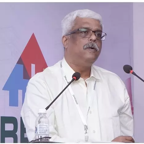 സ്വര്ണക്കടത്ത് കേസ്; എം. ശിവങ്കരനെ ചോദ്യം ചെയ്ത് വിട്ടയച്ചു സ്വര്ണക്കടത്ത് കേസ്; എം. ശിവങ്കരനെ ചോദ്യം ചെയ്ത് വിട്ടയച്ചു