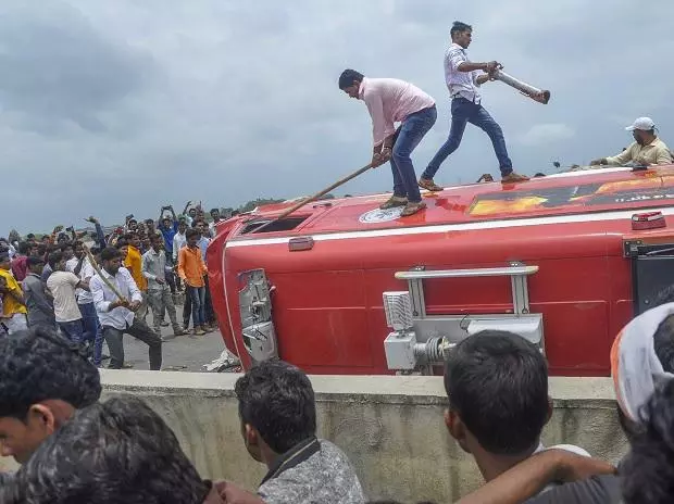 മഹാരാഷ്ട്രയിലെ സംവരണ പ്രക്ഷോഭം; ബന്ദ് പലയിടത്തും അക്രമാസക്തമായി