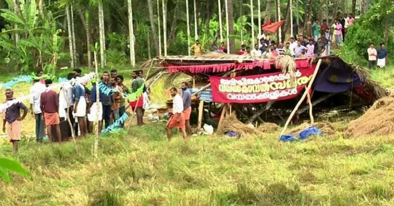 കീഴാറ്റൂരില്‍ അലൈന്‍മെന്‍റ് മാറ്റണമെന്ന ആവശ്യം കേന്ദ്രം  തള്ളി