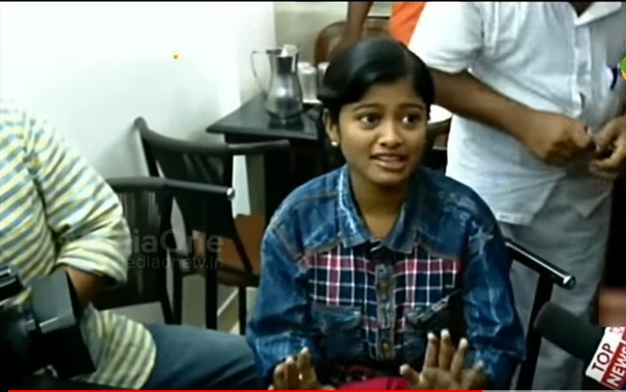 News Theatre |25-07-18| മീൻകച്ചവടത്തിൽനിന്ന് ഹനാൻ സിനിമയിലേക്ക്  