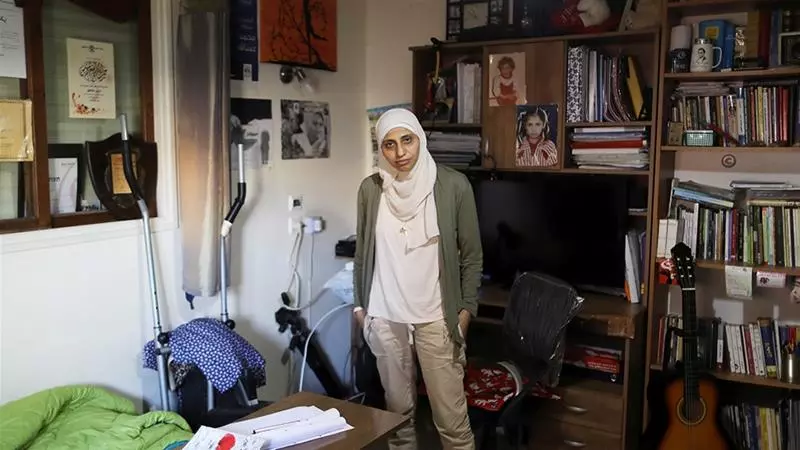 ഫലസ്തീനിയന് കവയിത്രിക്ക് ഇസ്രായേല് കോടതിയുടെ തടവ് ശിക്ഷ ഫലസ്തീനിയന് കവയിത്രിക്ക് ഇസ്രായേല് കോടതിയുടെ തടവ് ശിക്ഷ