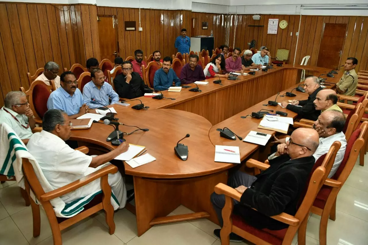 പ്രകൃതി ദുരന്തത്തെ നേരിടാന് സന്നാഹങ്ങള് ശക്തമാക്കി സര്ക്കാര് പ്രകൃതി ദുരന്തത്തെ നേരിടാന് സന്നാഹങ്ങള് ശക്തമാക്കി സര്ക്കാര്