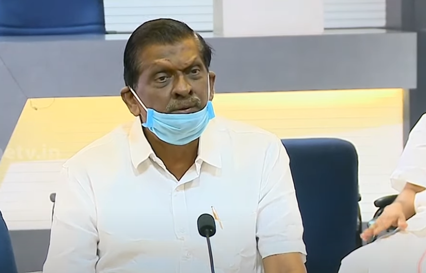 ചൂടേറിയ രാഷ്ട്രീയ ചര്‍ച്ചകള്‍ക്ക് ഇടവേള, ഇനി അല്‍പം സംഗീതമാകാം; മാധ്യമപ്രവര്‍ത്തകരെ പാട്ടിലാക്കി പി.ജെ ജോസഫ്