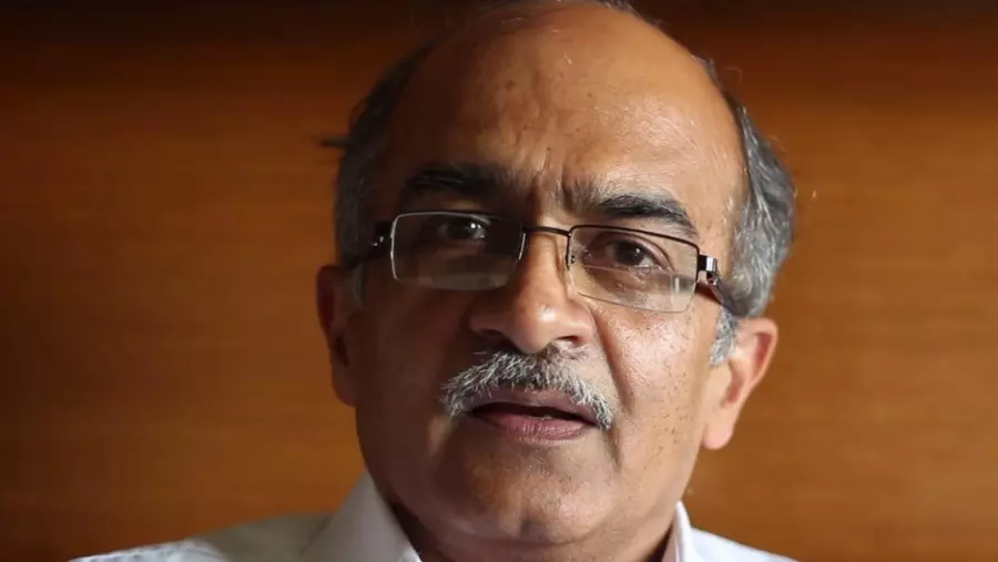 പ്രശാന്ത് ഭൂഷനെതിരായ കോടതിയലക്ഷ്യ കേസ്; നിരുപാധിക മാപ്പപേക്ഷിക്കാനുള്ള സമയം ഇന്നവസാനിക്കും പ്രശാന്ത് ഭൂഷനെതിരായ കോടതിയലക്ഷ്യ കേസ്; നിരുപാധിക മാപ്പപേക്ഷിക്കാനുള്ള സമയം ഇന്നവസാനിക്കും