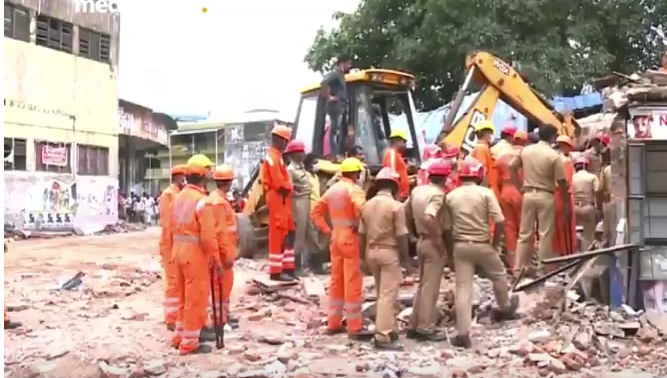 ഒറ്റദിവസത്തെ പരിശോധനയില്‍ പാലക്കാട് കണ്ടെത്തിയത് കാലപ്പഴക്കമുള്ള 181 കെട്ടിടങ്ങള്‍