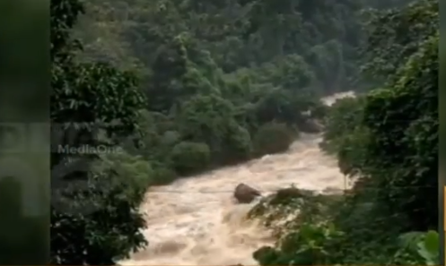 സംസ്ഥാനത്ത് മൂന്നിടത്ത് വീണ്ടും ഉരുള്‍പൊട്ടല്‍