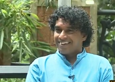 ചിരിവിശേഷങ്ങളുമായി മിമിക്രി,സിനിമാതാരം മട്ടന്നൂര്‍ ശിവദാസ്